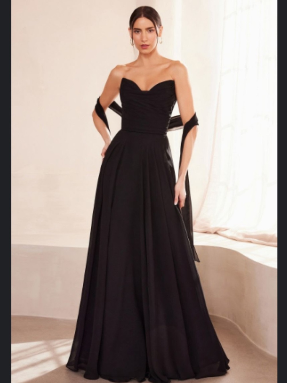 Black Strapless Evening Gown with Sweetheart Neckline